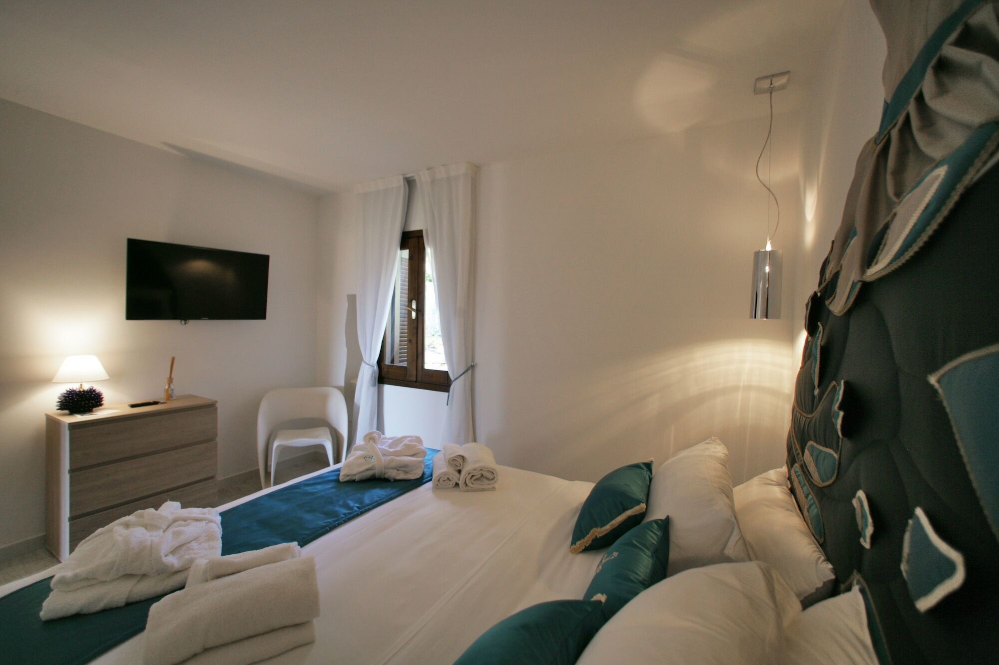 Geco Di Giada Exclusive Art Suites Olbia Esterno foto